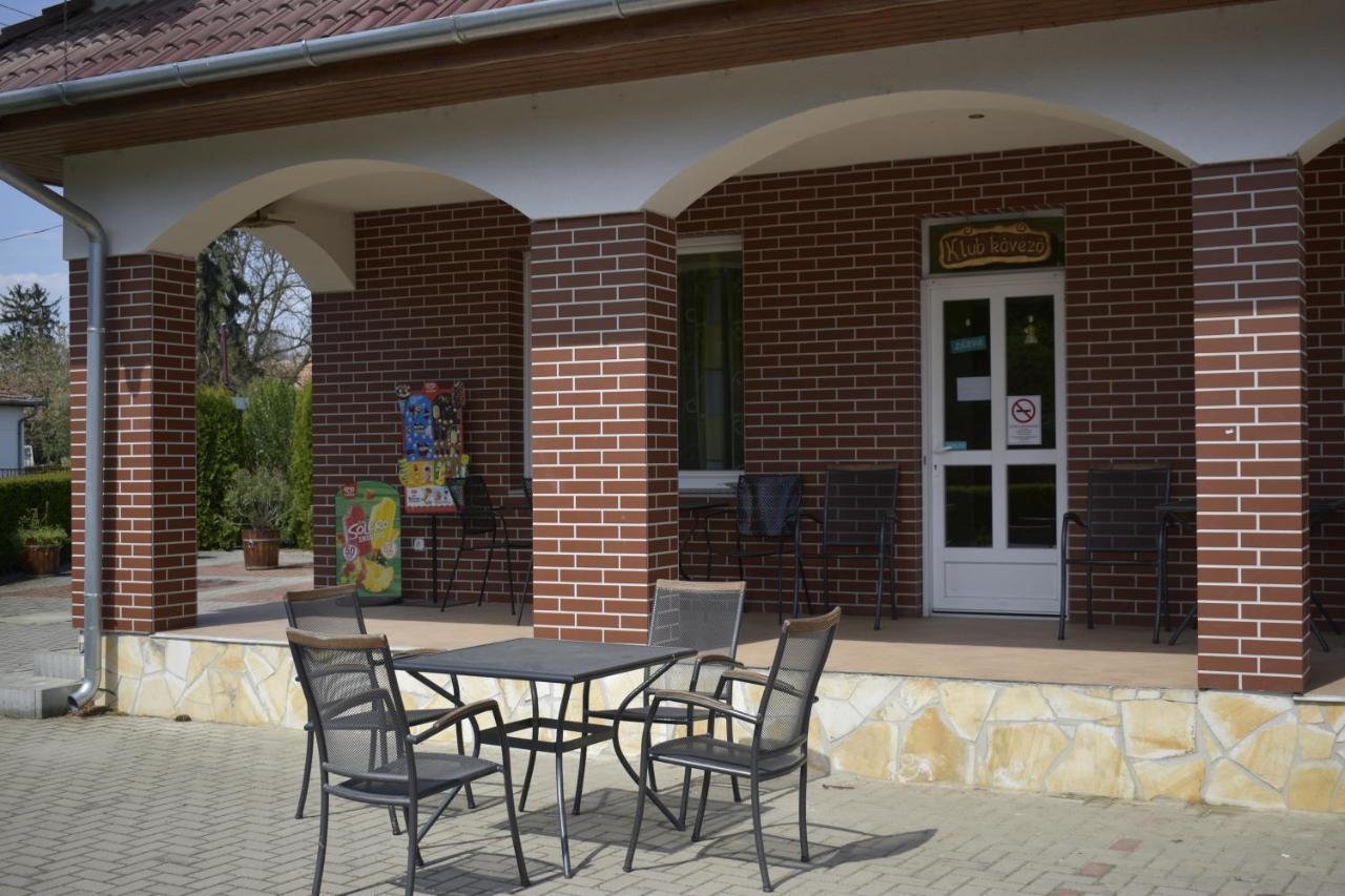 Fonix Apartmanhaz Nagypáli Exterior foto